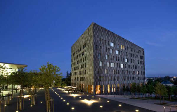 MeliaLuxemburg Bureau 20Clemes 007.1506067730.8715