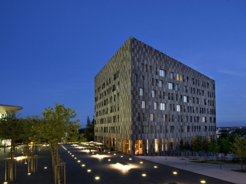 MeliaLuxemburg Bureau 20Clemes 007.1506067730.8715